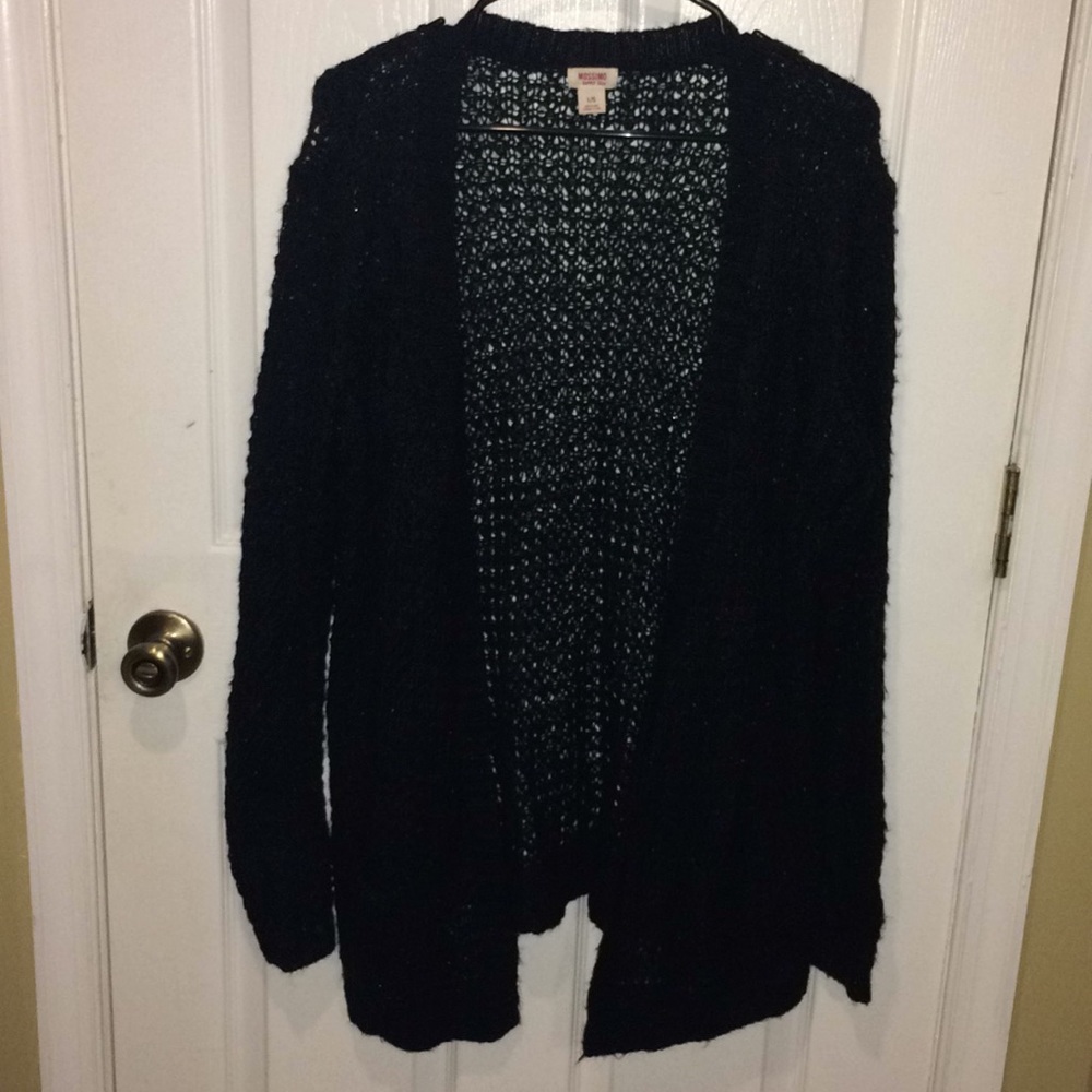 Long sleeve cardigan sweater with pockets